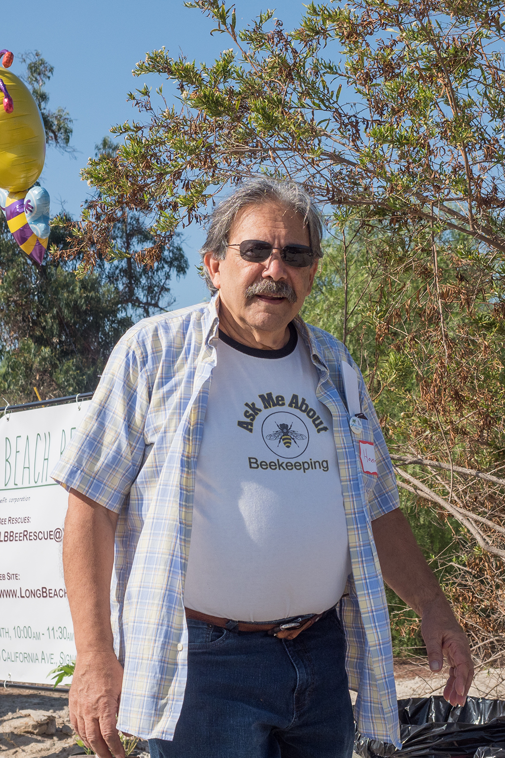 Henry Kurland, founding President of the Long Beach Beekeepers, at the opening of the Willow Springs Bee Sanctuary. Photo by Joan Day.